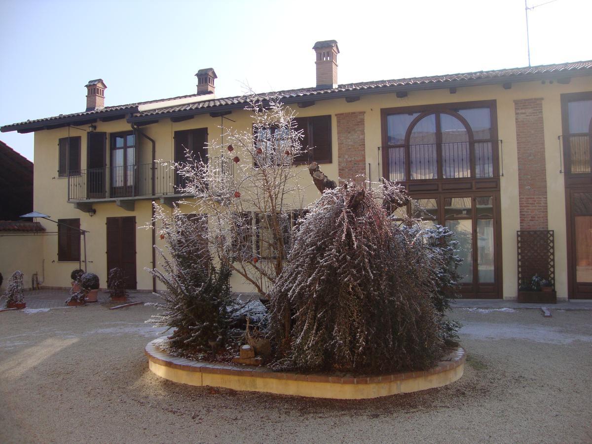 Al Calar Della Sera Sommariva del Bosco ภายนอก รูปภาพ