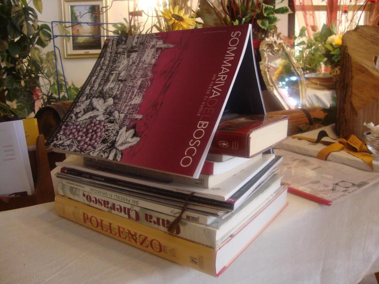 Al Calar Della Sera Sommariva del Bosco ภายนอก รูปภาพ
